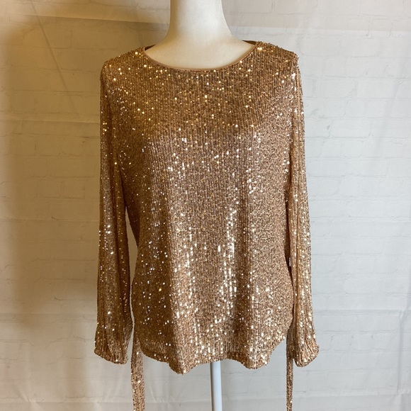 Vici Gold Sequined Lined Long Sleeved Cut Out Blouse - Picture 3 of 14